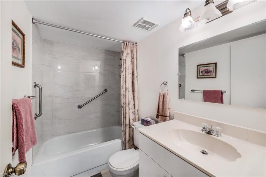 1704 Kings Lake Blvd 7, Naples, FL 34112-23