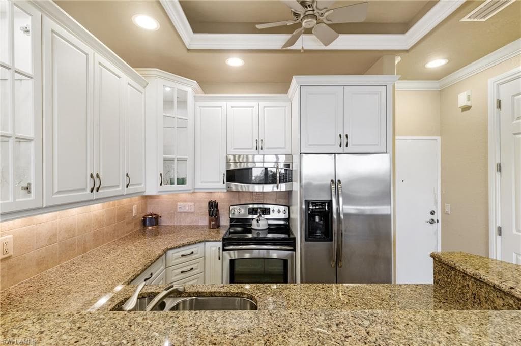 180 Seaview Ct 105, Marco Island, FL 34145-9