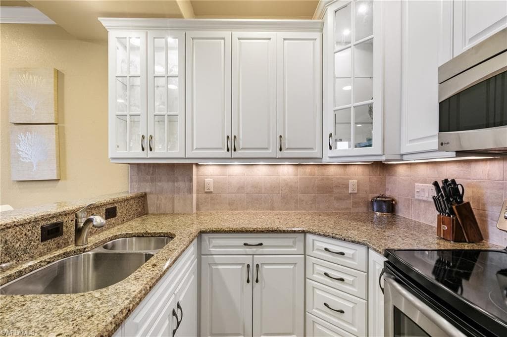 180 Seaview Ct 105, Marco Island, FL 34145-10