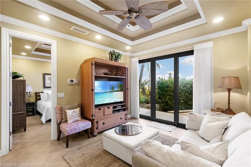 180 Seaview Ct 105, Marco Island, FL 34145-12