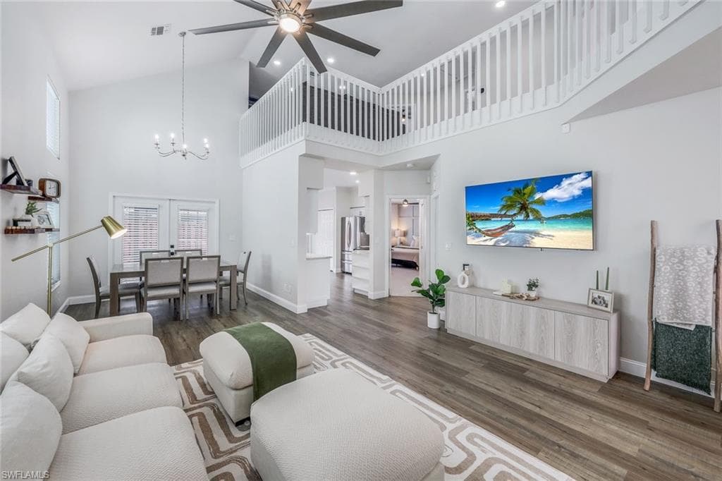 3562 Kent Dr, Naples, FL 34112-4