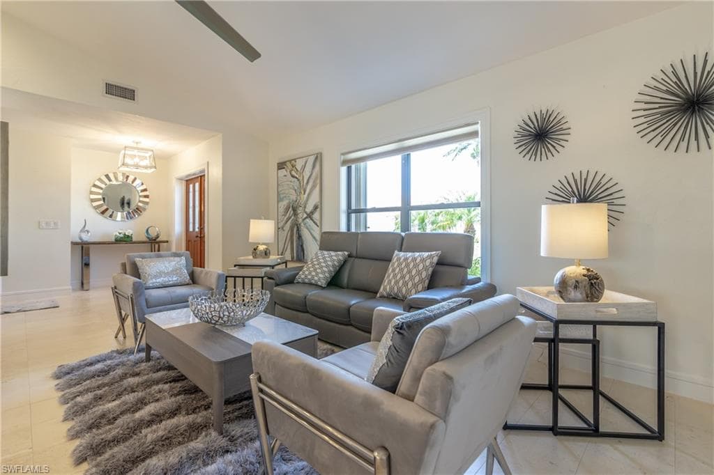 528 Tigertail Ct, Marco Island, FL 34145-9