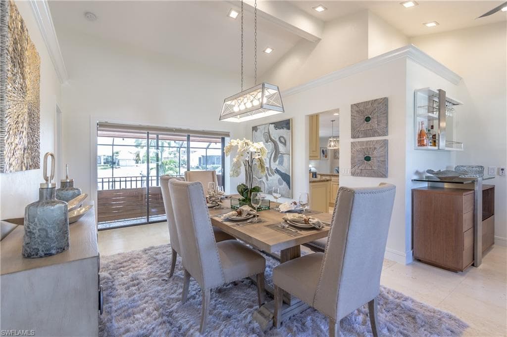 528 Tigertail Ct, Marco Island, FL 34145-11