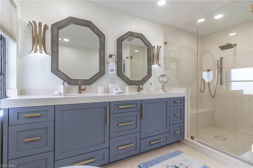 528 Tigertail Ct, Marco Island, FL 34145-26