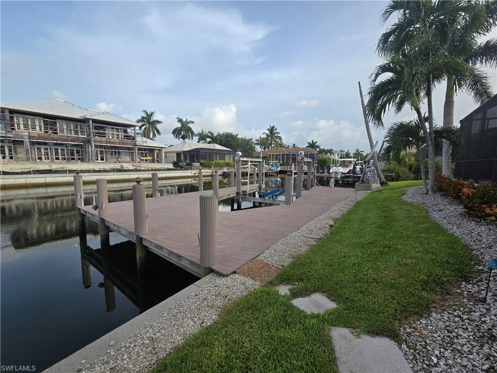 528 Tigertail Ct, Marco Island, FL 34145-28