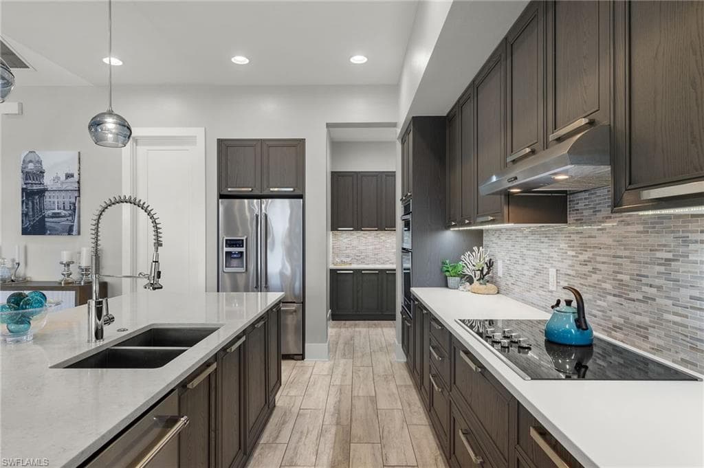 14844 Dockside Ln, Naples, FL 34114-15