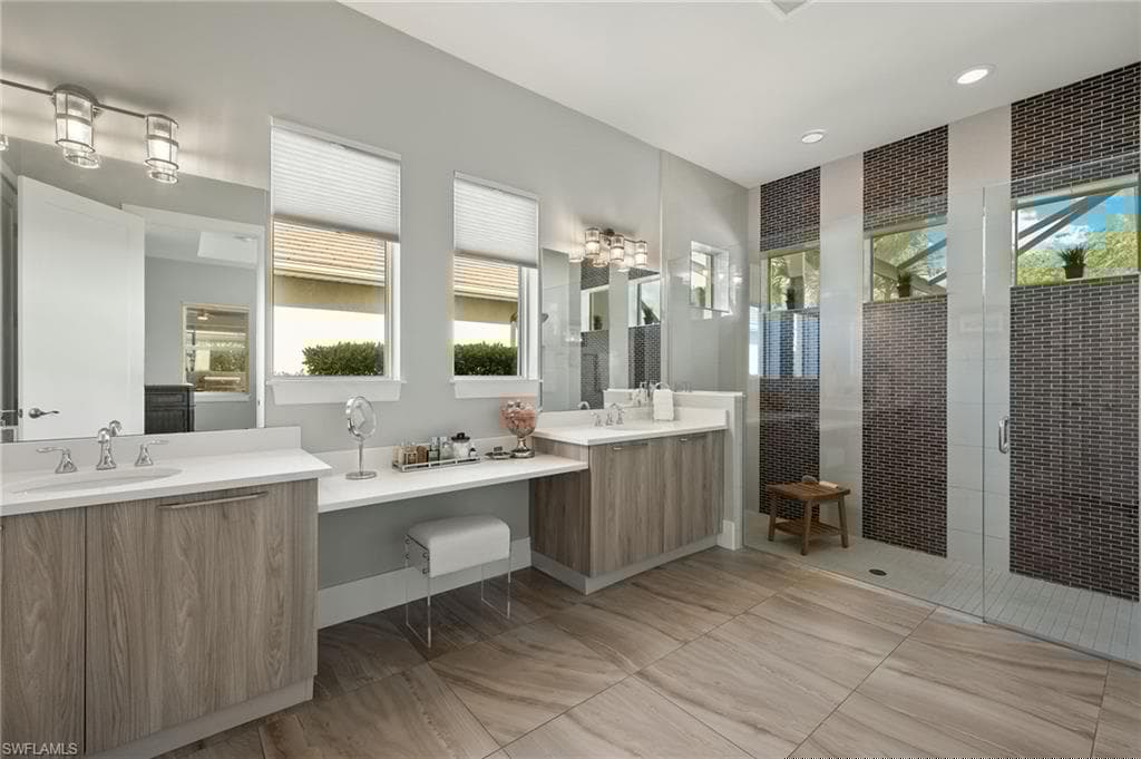 14844 Dockside Ln, Naples, FL 34114-21