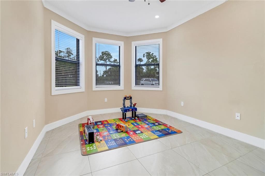 3170 Everglades Blvd S, Naples, FL 34117-18