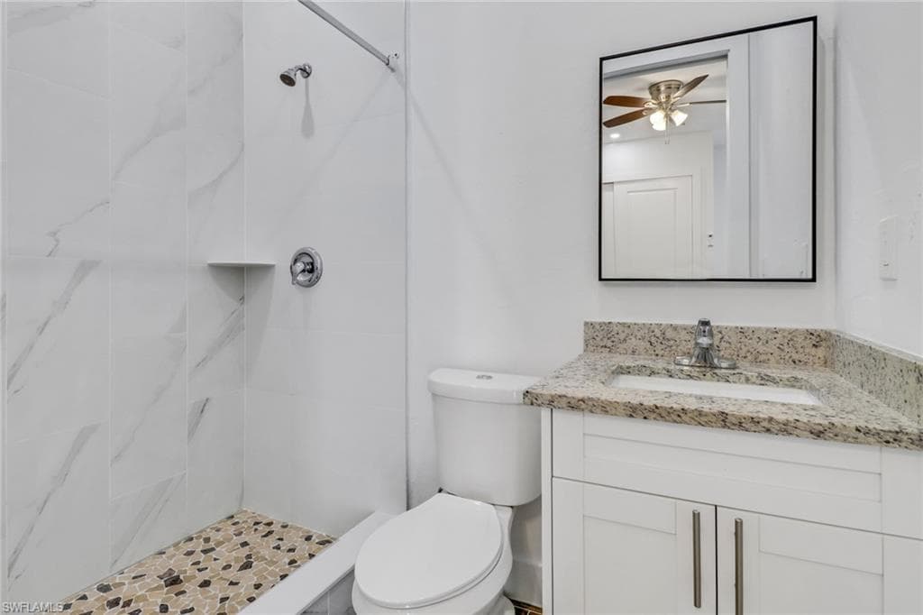 3170 Everglades Blvd S, Naples, FL 34117-28