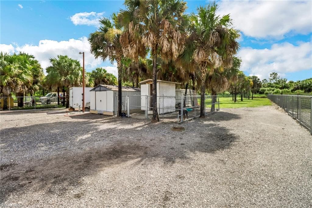 3170 Everglades Blvd S, Naples, FL 34117-32