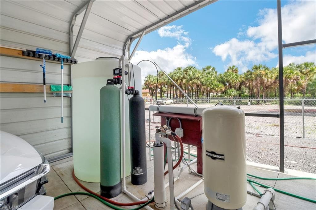 3170 Everglades Blvd S, Naples, FL 34117-35