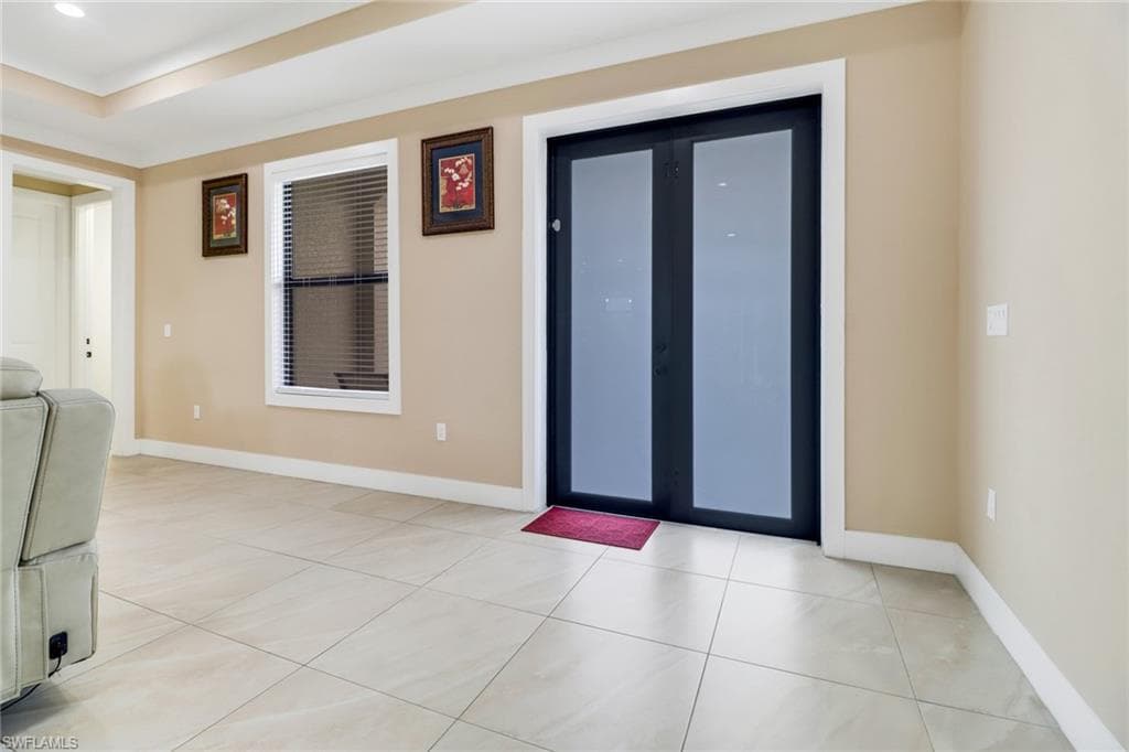 3170 Everglades Blvd S, Naples, FL 34117-7