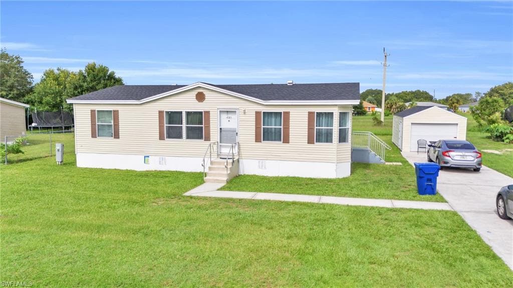 4185 Tanglewood Ln, Labelle, FL 33935-28