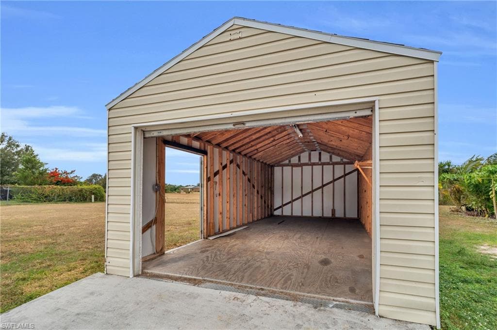 4185 Tanglewood Ln, Labelle, FL 33935-34