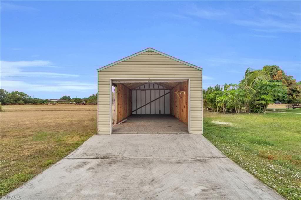 4185 Tanglewood Ln, Labelle, FL 33935-35