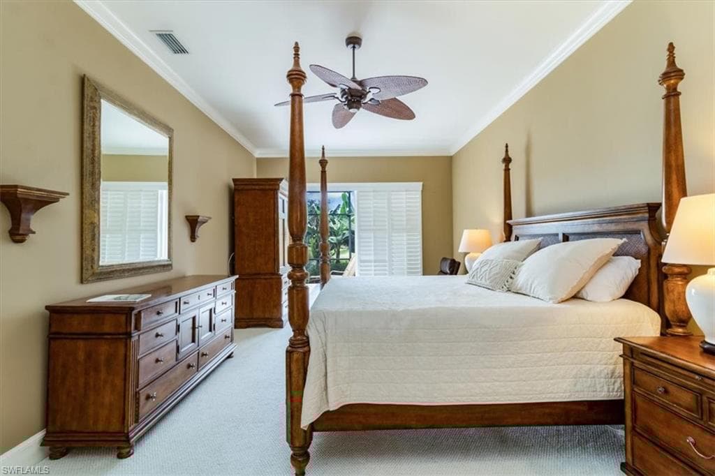 963 Fountain Run, Naples, FL 34119-29