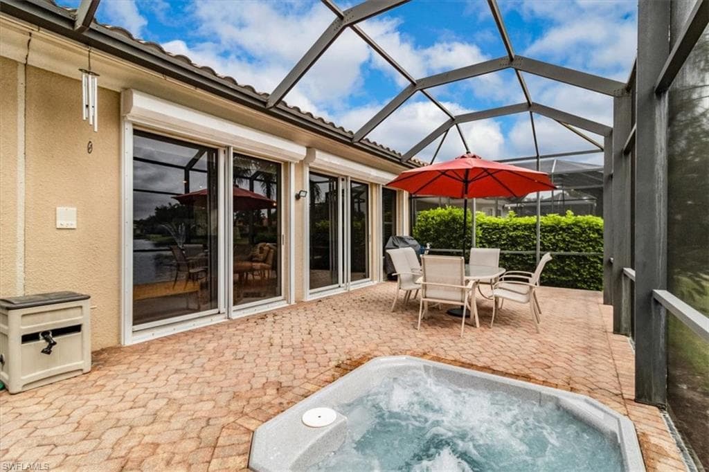 963 Fountain Run, Naples, FL 34119-31