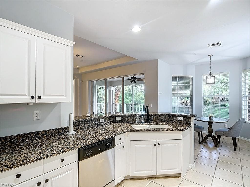 12854 Carrington Cir 204, Naples, FL 34105-13