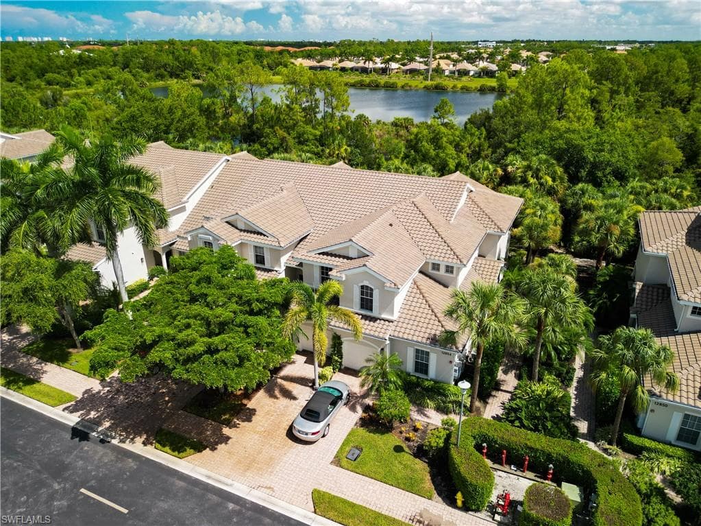 12854 Carrington Cir 204, Naples, FL 34105-28