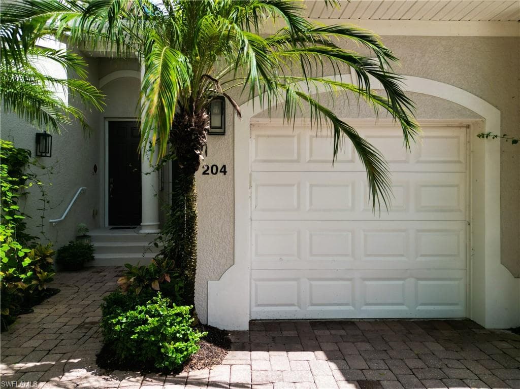 12854 Carrington Cir 204, Naples, FL 34105-33