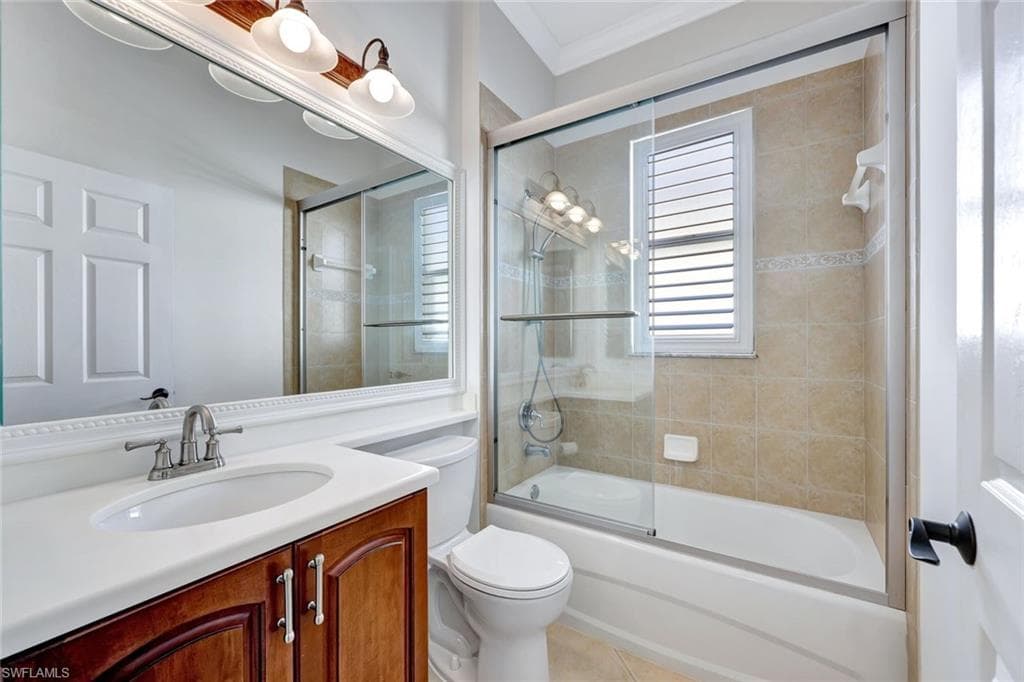 3971 Jasmine Lake Cir, Naples, FL 34119-16