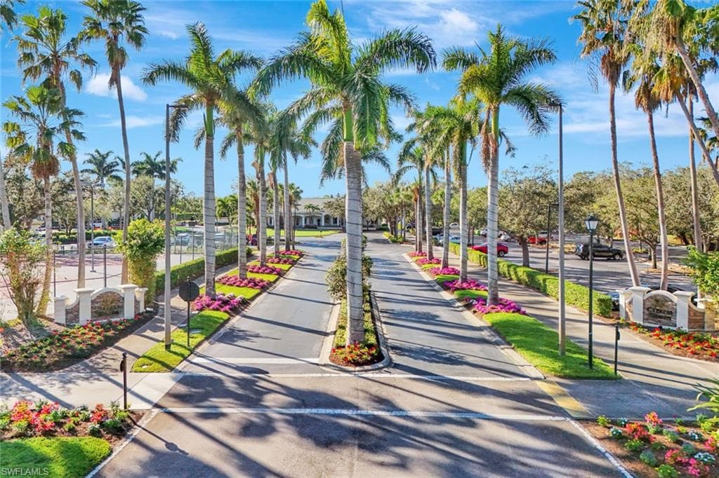 3971 Jasmine Lake Cir, Naples, FL 34119-22