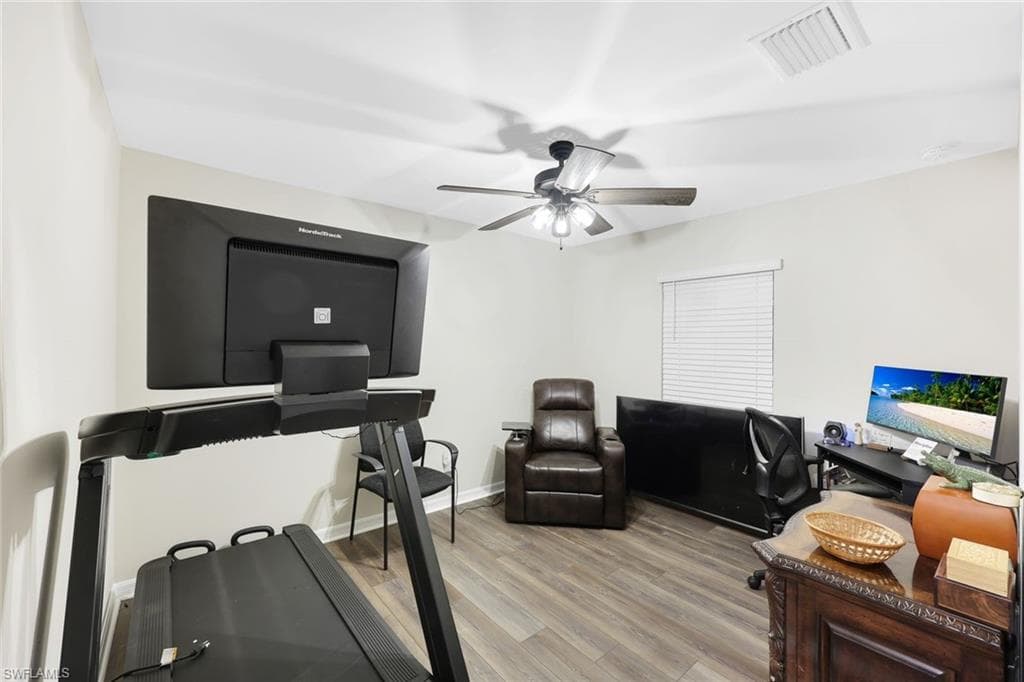 3620 38th Ter, Cape Coral, FL 33993-19