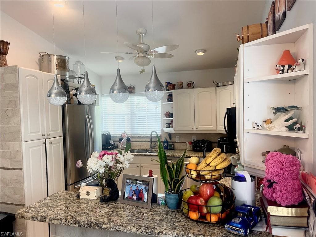 5930 Lancewood Way, Naples, FL 34116-9