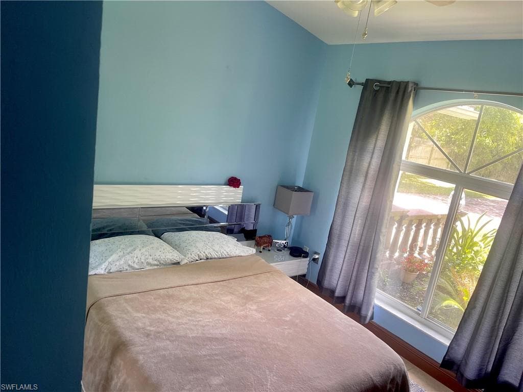 5930 Lancewood Way, Naples, FL 34116-11