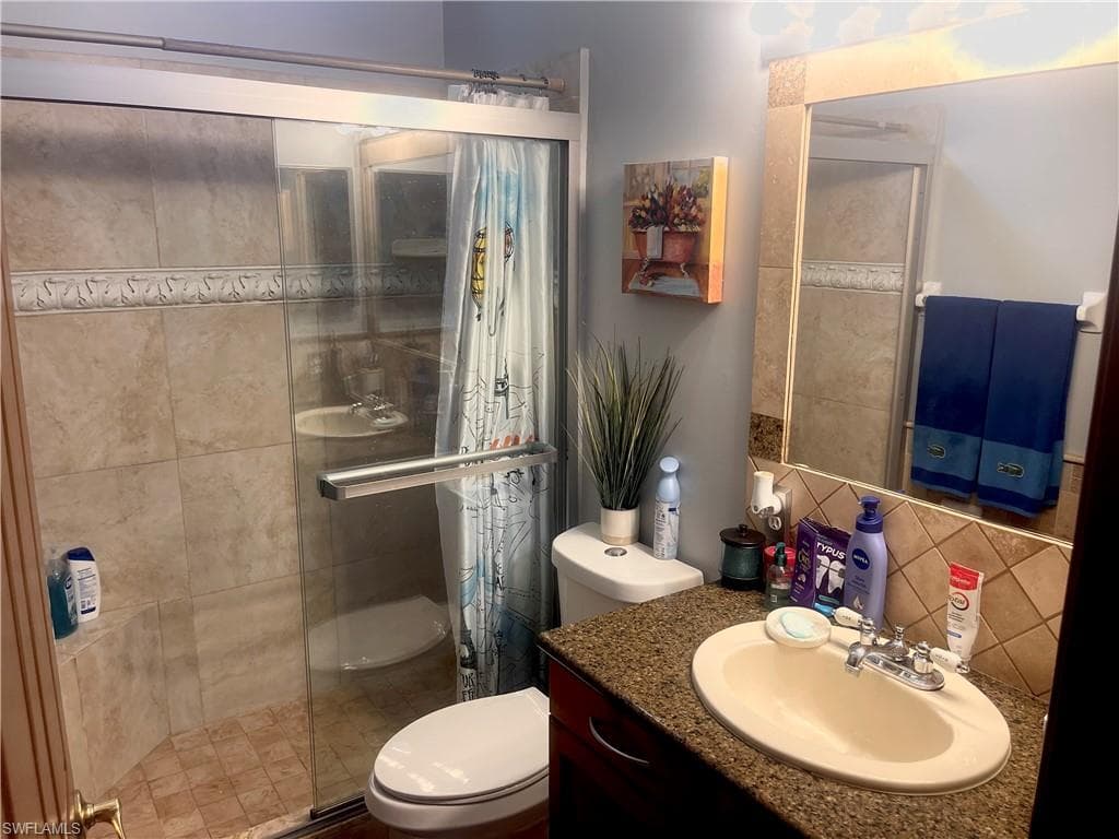 5930 Lancewood Way, Naples, FL 34116-21