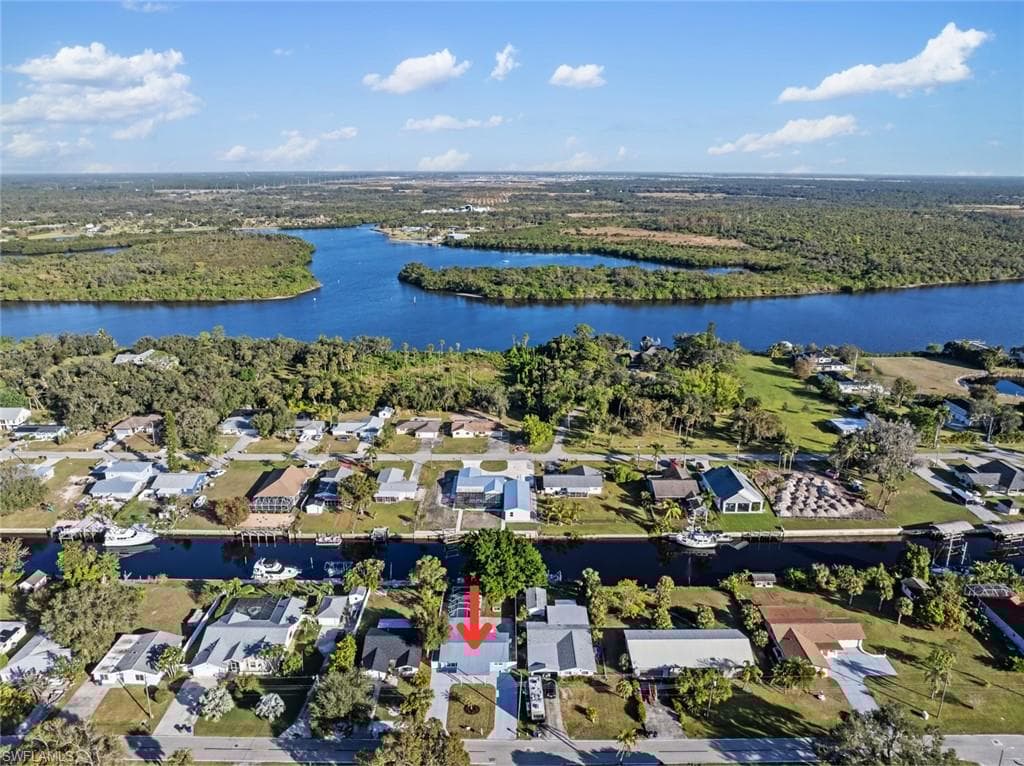 12511 Davis Blvd, Fort Myers, FL 33905-33