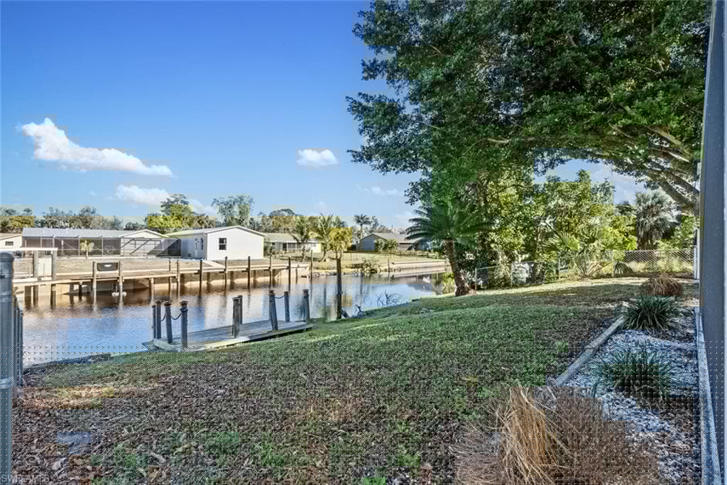 12511 Davis Blvd, Fort Myers, FL 33905-38