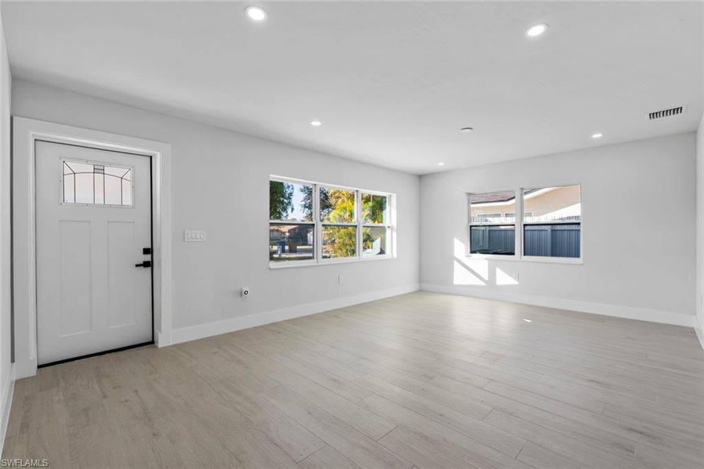 12511 Davis Blvd, Fort Myers, FL 33905-6
