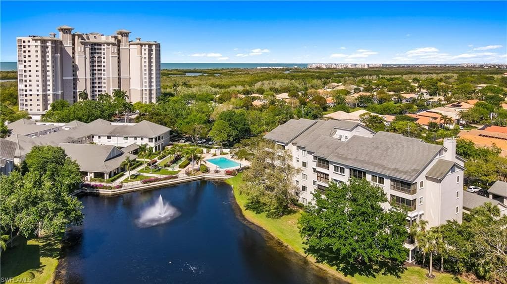 900 Arbor Lake Dr 9-307, Naples, FL 34110-22