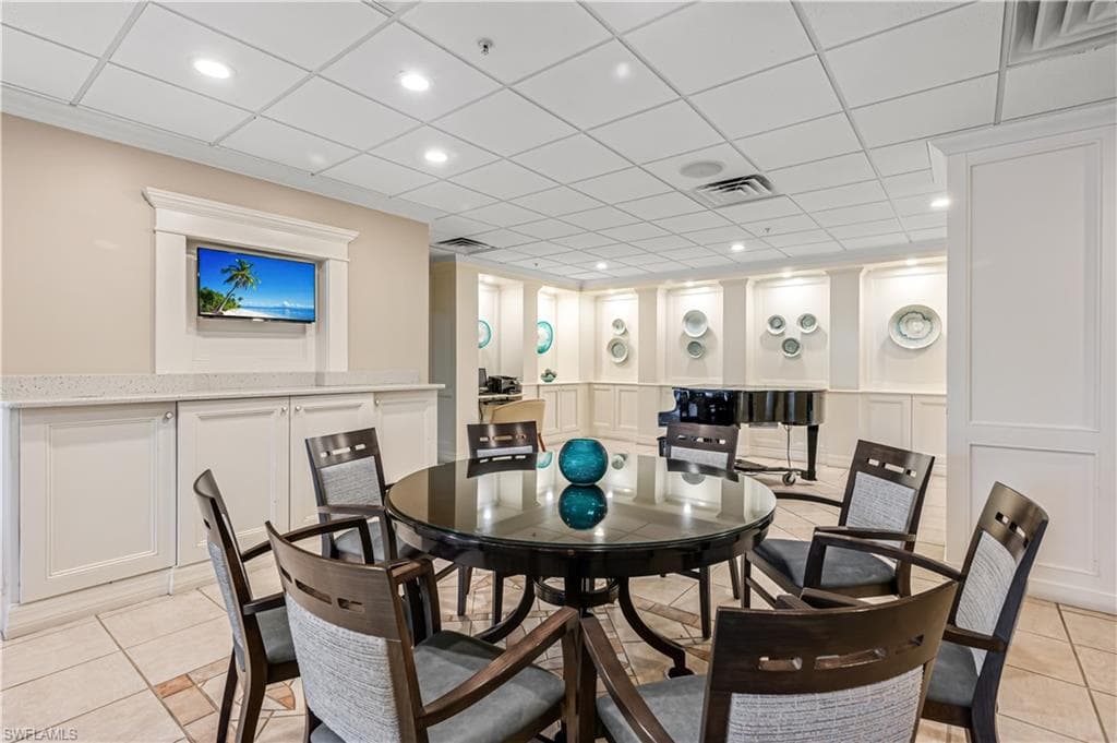 900 Arbor Lake Dr 9-307, Naples, FL 34110-25