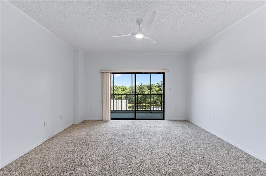 900 Arbor Lake Dr 9-307, Naples, FL 34110-3