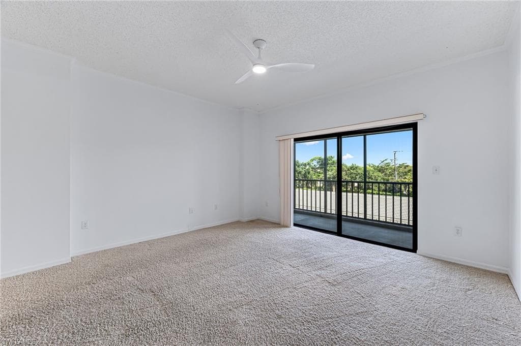 900 Arbor Lake Dr 9-307, Naples, FL 34110-7