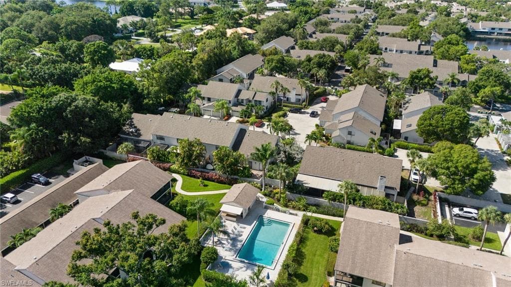 840 Meadowland Dr J, Naples, FL 34108-16
