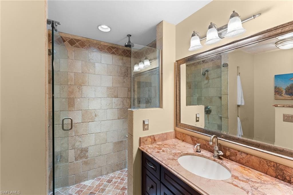 840 Meadowland Dr J, Naples, FL 34108-29
