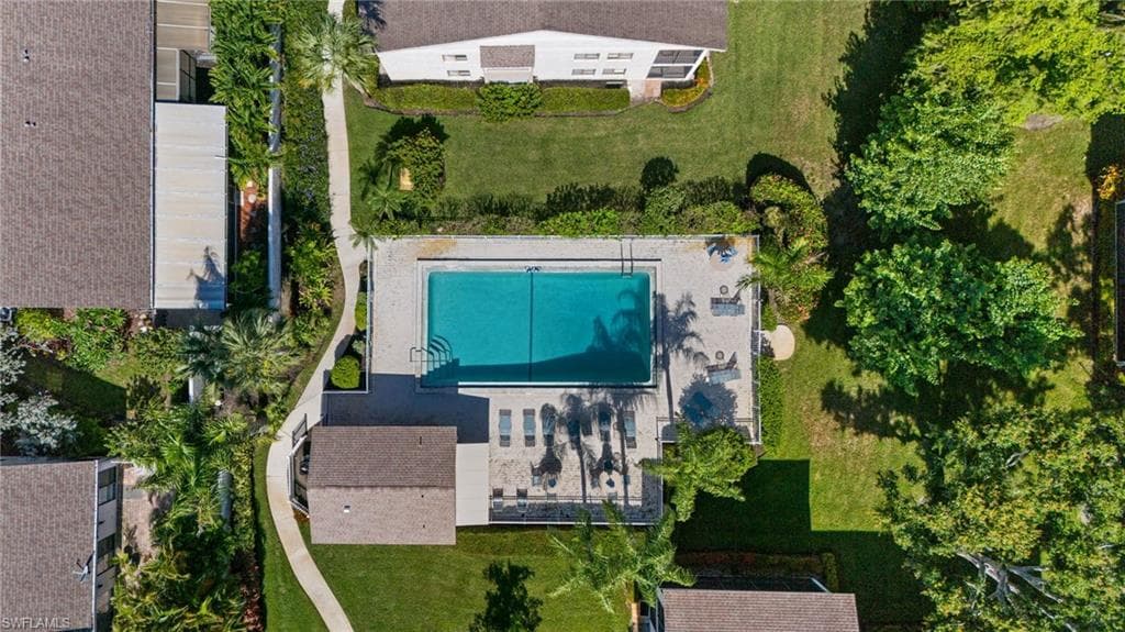 840 Meadowland Dr J, Naples, FL 34108-40