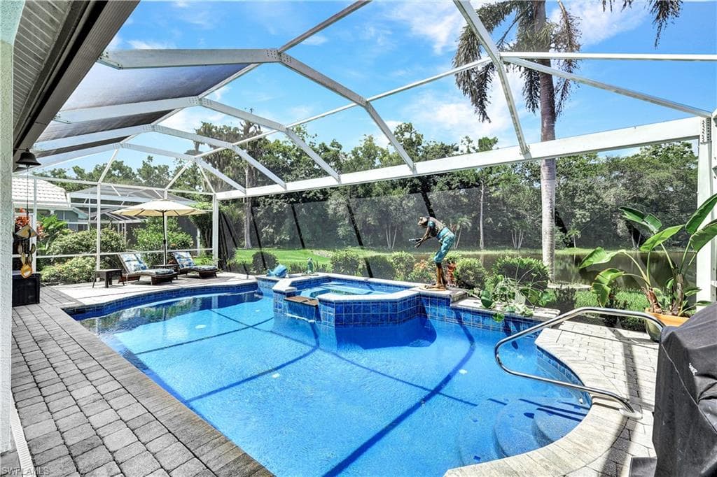 12790 Silverthorn Ct W, Bonita Springs, FL 34135-38