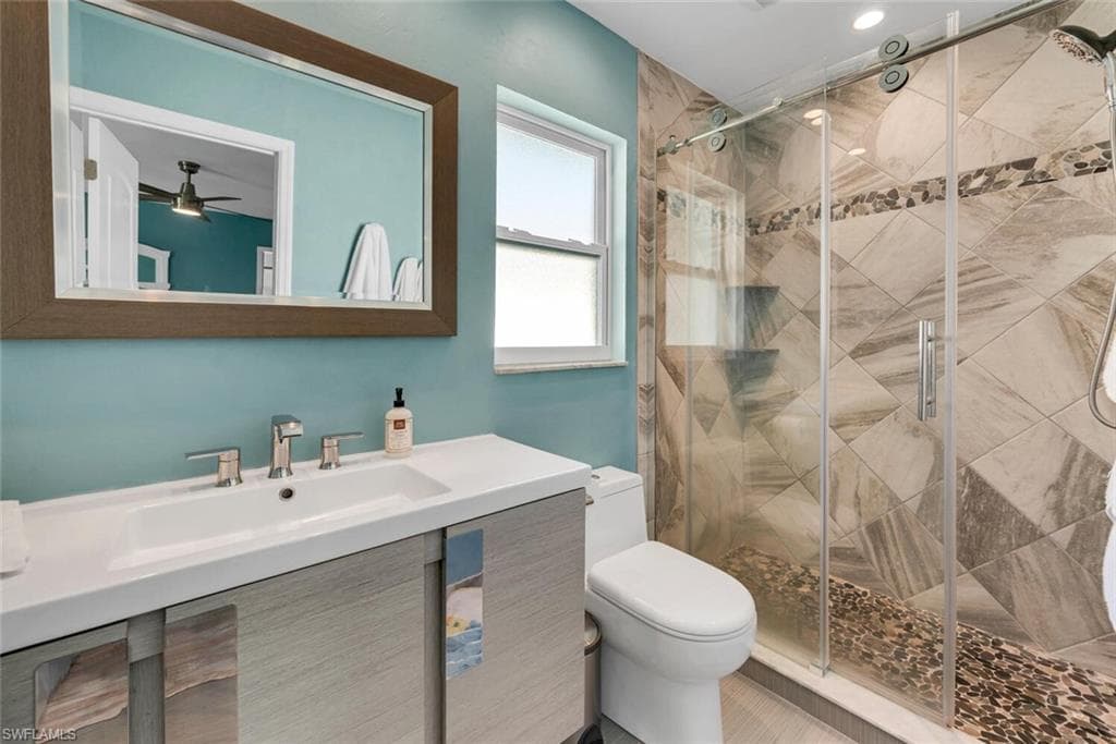 674 103rd Ave N, Naples, FL 34108-13