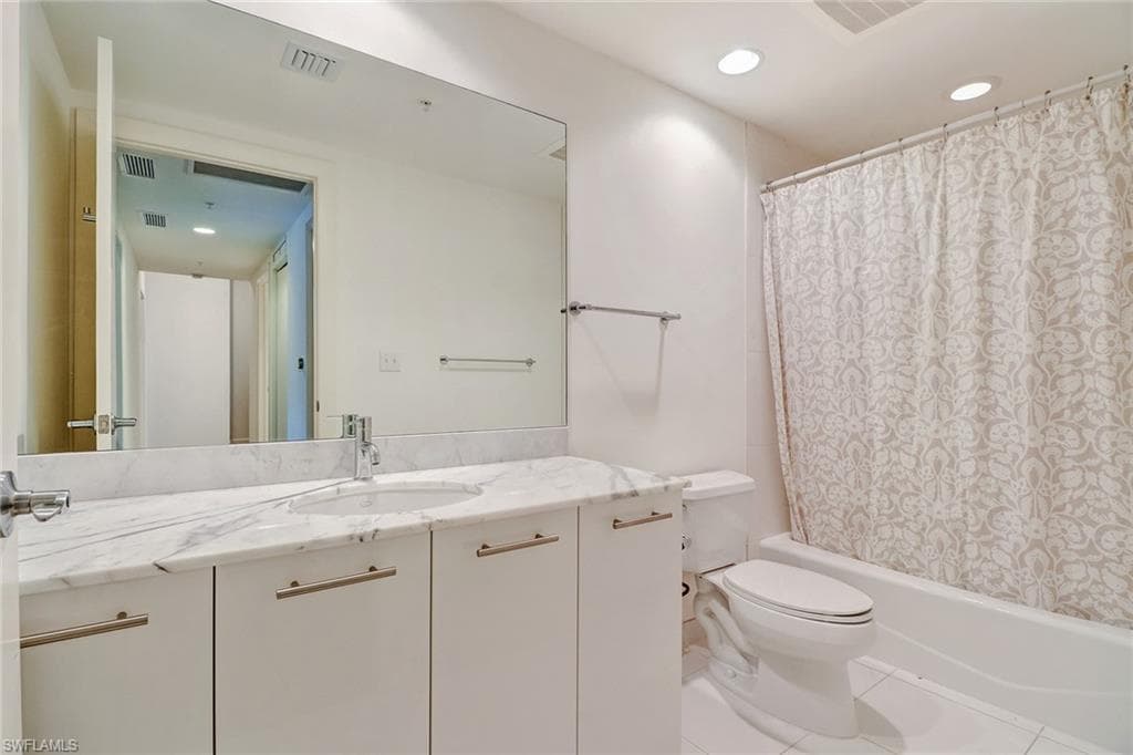 3000 Oasis Grand Blvd 1704, Fort Myers, FL 33916-15