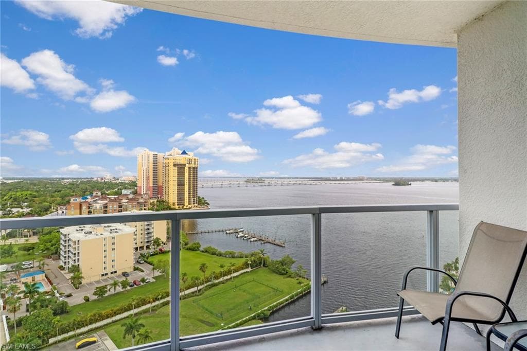 3000 Oasis Grand Blvd 1704, Fort Myers, FL 33916-20
