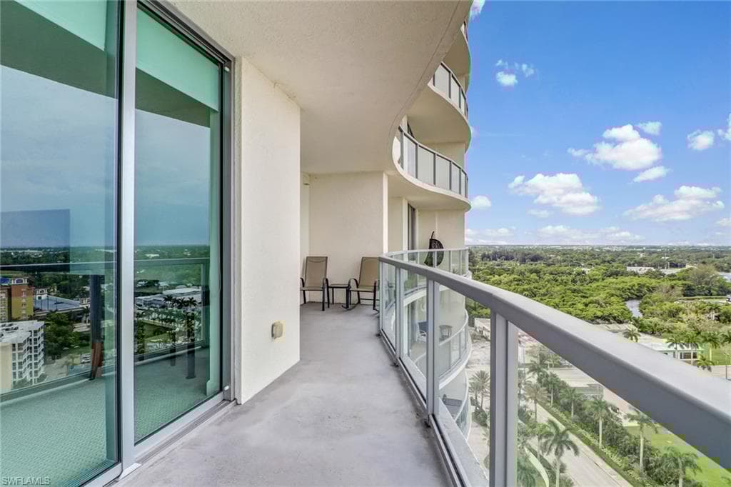 3000 Oasis Grand Blvd 1704, Fort Myers, FL 33916-23
