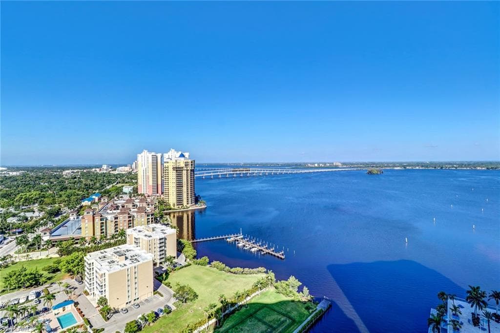 3000 Oasis Grand Blvd 1704, Fort Myers, FL 33916-25