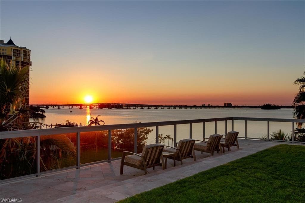 3000 Oasis Grand Blvd 1704, Fort Myers, FL 33916-27