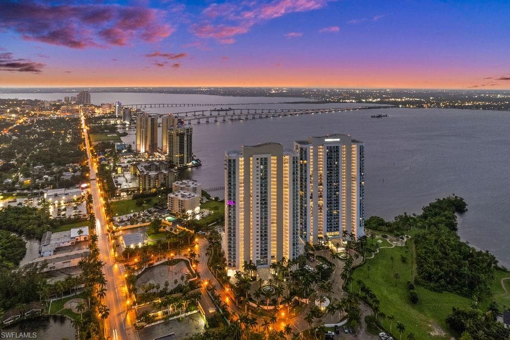 3000 Oasis Grand Blvd 1704, Fort Myers, FL 33916-36
