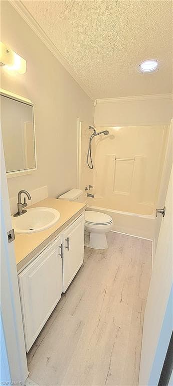 276 Grosbeak Ln, Naples, FL 34114-29