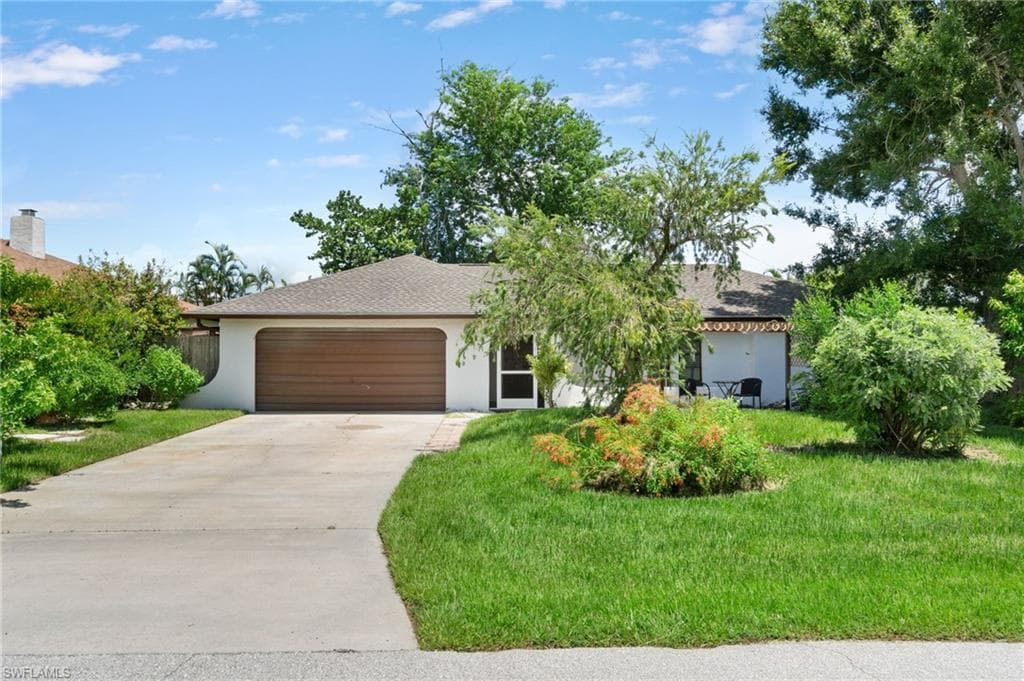 1513 52nd Ln, Cape Coral, FL 33914-1